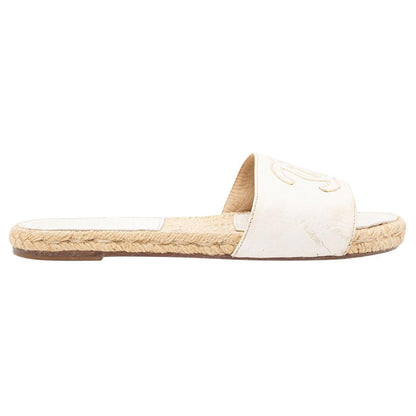Chanel Interlocking CC Logo Espadrilles White Size 39