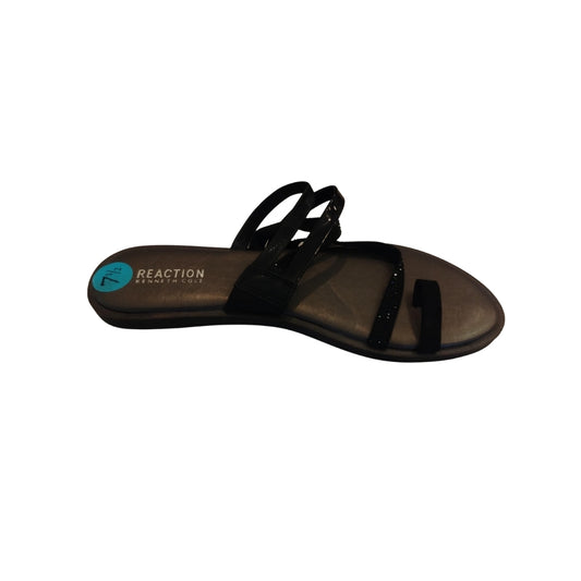 Kenneth Cole Reaction women's black strappy flat sandals.7.5