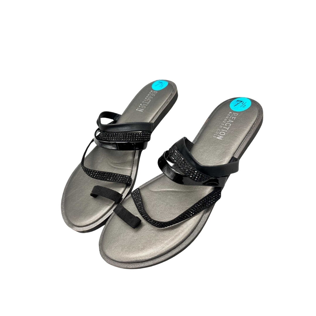 Kenneth Cole Reaction women's black strappy flat sandals.7.5