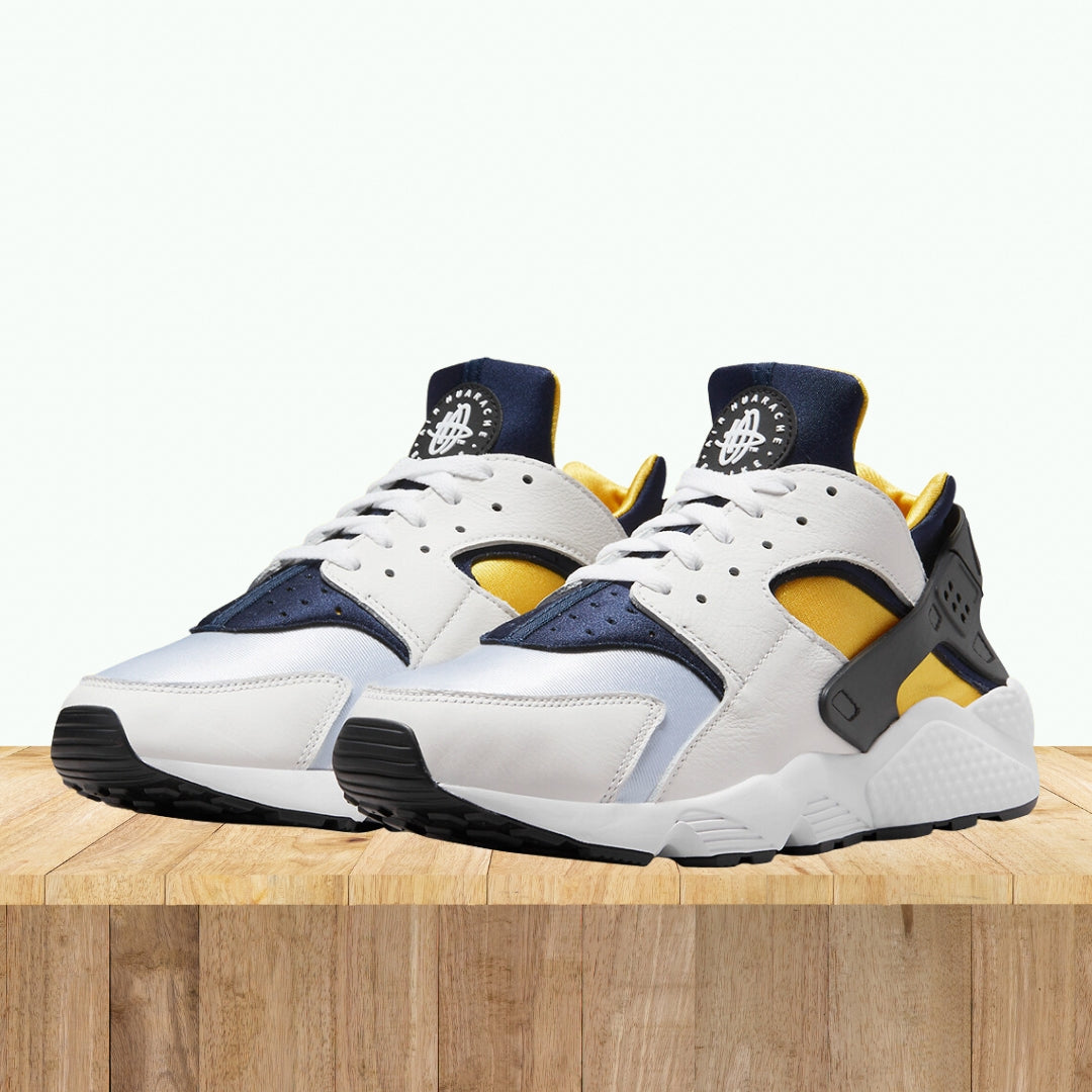 Nike Air Huarache Run Michigan Varsity Maize Yellow White DD1068-107 Men's Size 9.5