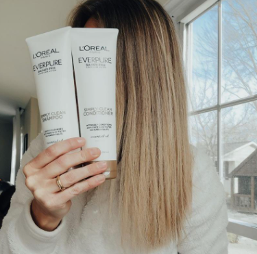 Loreal Paris Ever Pure Sulfate-Free Simply Clean Shampoo.(250ml)