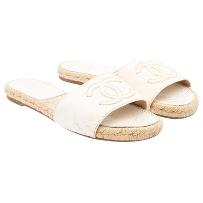 Chanel Interlocking CC Logo Espadrilles White Size 39